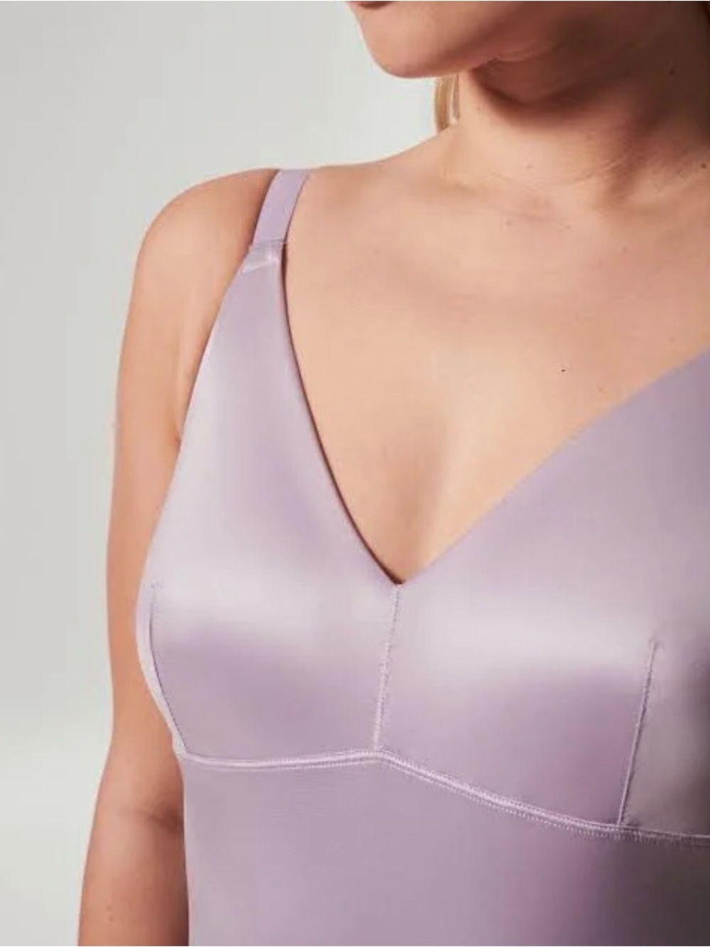 SPANX Shaping Satin Thong Bodysuit Light Orchid Size S NWOT Coquette Skims Y2K